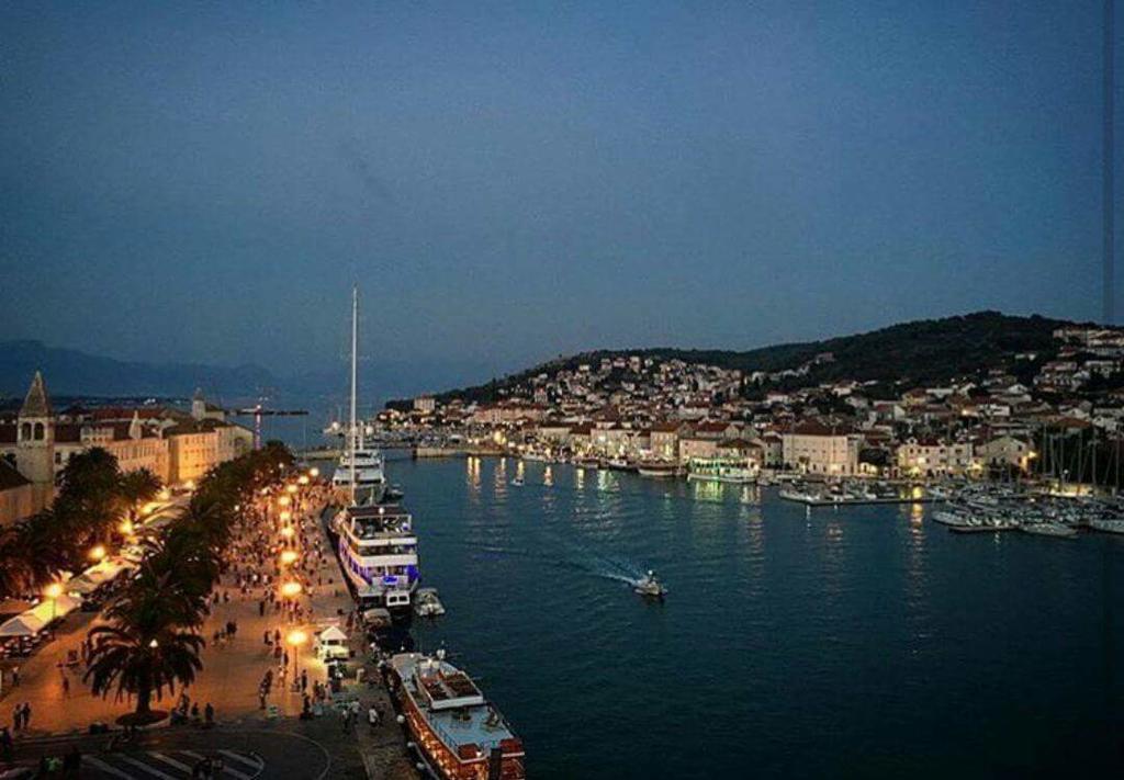 Apartman Tamara Trogir Buitenkant foto