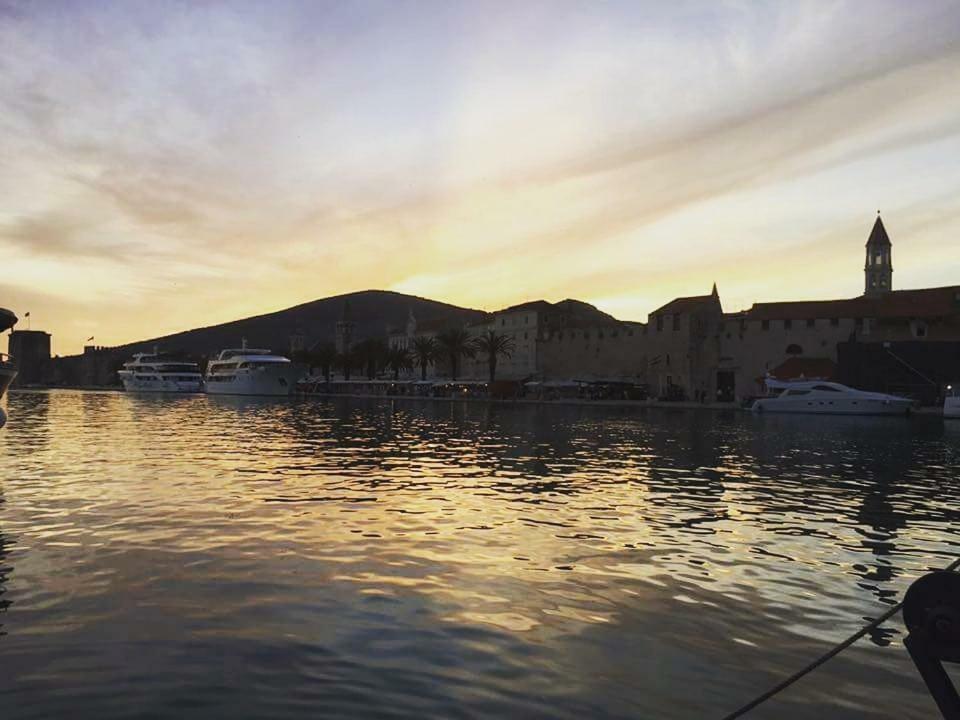 Apartman Tamara Trogir Buitenkant foto
